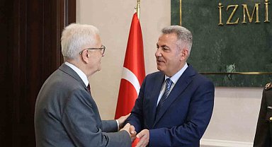 Vali Elban, protokolle bayramlaştı