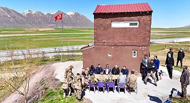 Vali Karakaya'dan güvenlik noktası ve hayvan bakımevine ziyaret