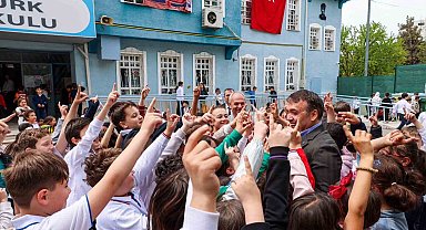 Vali Sözer, öğrencilerle bir araya geldi