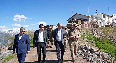 Vali Taşyapan, güvenlik güçleriyle bir araya geldi