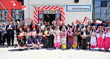Vali Yılmaz, Eskişehir'de iki yeni okulun açılışını gerçekleştirdi