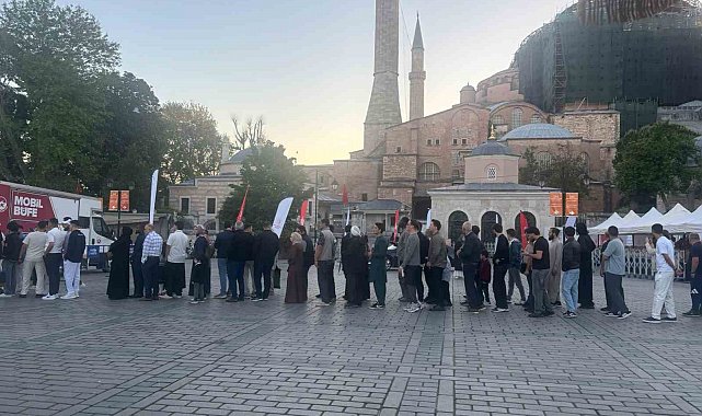 Vatandaşlar Kurban Bayramı namazını Ayasofya'da kıldı