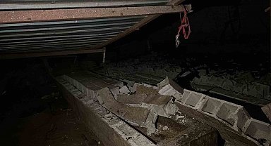 Viranşehir'de dev hortum kamerada: Ev ve ahırlar harabeye döndü