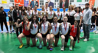 Voleybol Küçük Kızlar Gelişim Ligi sona erdi