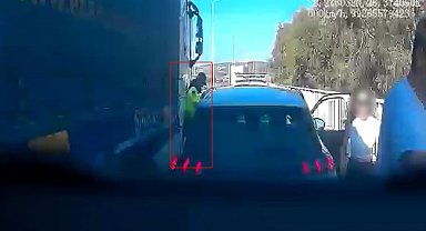 Yakıtı biten araca yardıma koşmuştu: Otoyol jandarması ölümden döndü
