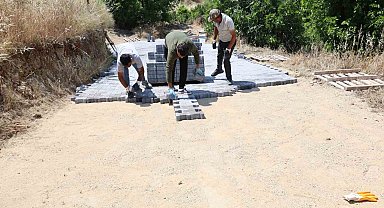 Yazırlı'da yollar yenileniyor
