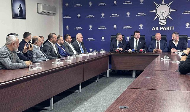 Yeniden Refah Partisi'nden istifa eden 4 meclis üyesi AK Parti'ye geçti