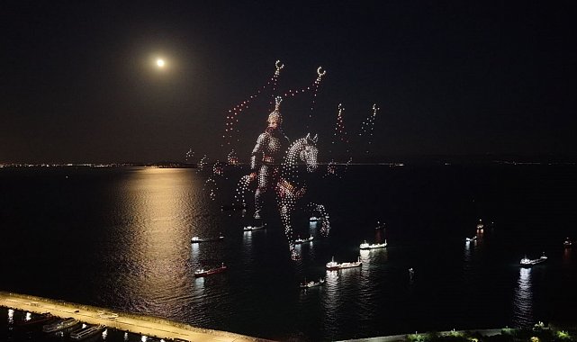 Yenikapı Sahili'nde 1453 dronla fetih şöleni