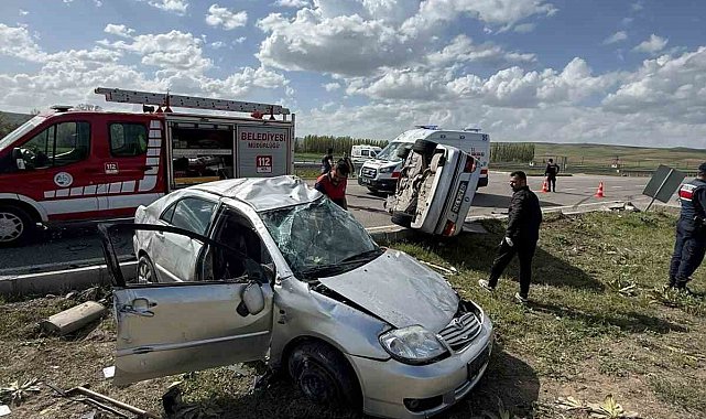 Yozgat'ta iki otomobil çarpıştı: 1 ölü, 1 yaralı