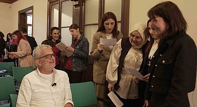 Yunus Emre Enstitüsü'nde karikatürist Salih Memecan rüzgarı esiyor