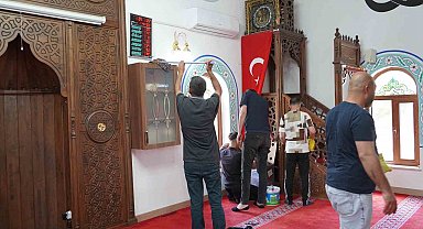 Yunusemre'de camiler bayram namazına hazırlanıyor