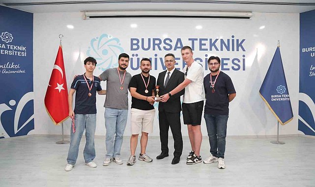 12. Rektörlük ve Gençlik Kupası'nda ödüller sahiplerini buldu