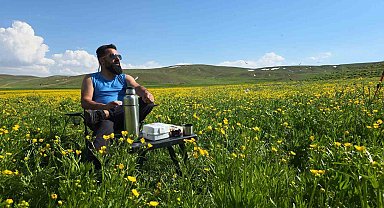 2 bin 800 yıllık tarihin izinde açan sarı çiçekler mest ediyor