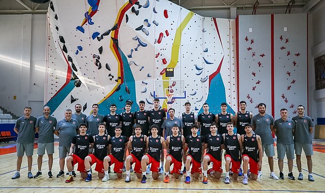 20 Yaş Altı Ümit Erkek Milli Takımı'nın Çanakkale kampı tamamlandı