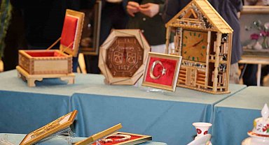 'Demir Parmaklıklardan Tuvale, Değişimin ve Emeğin Resmi' Sergisi