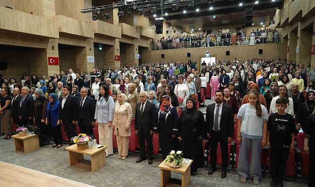 'Nahita'nın Renkleri Defilesi' büyük beğeni topladı