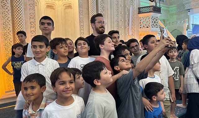 'Sertaç abi' Diyarbakır'da çocuklarla buluştu