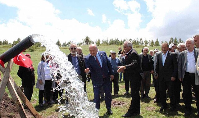 5 köy aynı kaynaktan su içecek