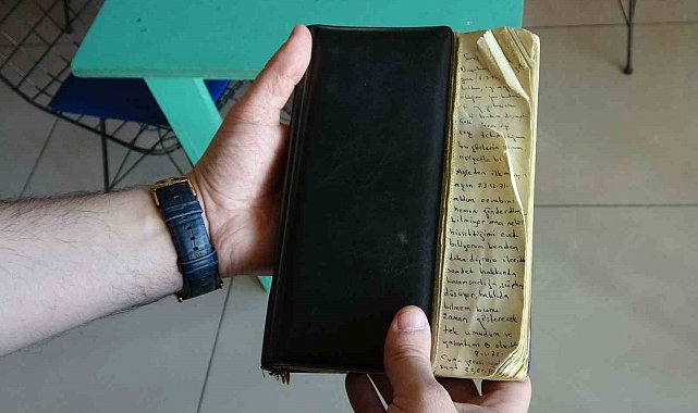 55 yıllık asker hatıra defteri, bir aşkı, ayrılığı ve dönemin izlerini gün yüzüne çıkardı