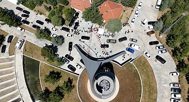 9. Cumhurbaşkanı Süleyman Demirel'in 11'inci yıl anmasına katılımın az olduğu gözlendi