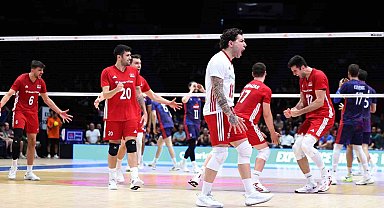 A Milli Erkek Voleybol Takımı, Fransa'yı 3-0 mağlup etti