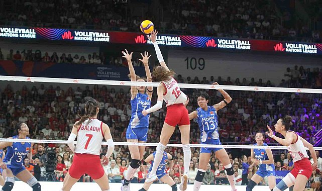 A Milli Kadın Voleybol Takımı, Çin'i 3-2 mağlup etti