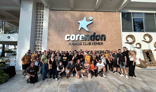 Acun Ilıcalı, İngiliz taraftarları Türkiye'de ağırlıyor
