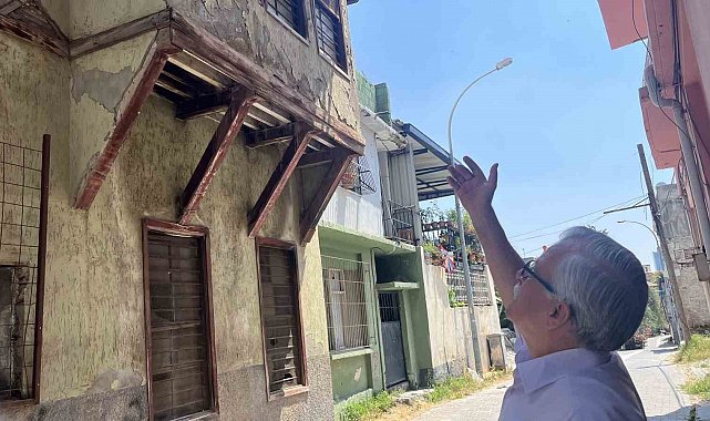 Adana'daki metruk binalar mahalleliyi tedirgin ediyor