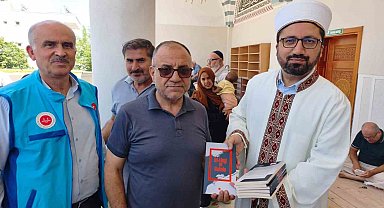 Adıyaman'da cemaate aşure ikramı
