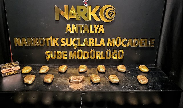 Aile görüntüsü vererek uyuşturucu nakline operasyon