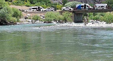 Akıntıya kapılan şahıs için arama çalışmaları sürüyor