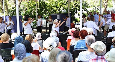 Aktif Yaşlı Merkezi'nde veda programı