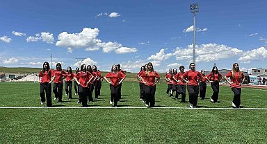 Alaca Şehir Stadyumu yenilenen yüzüyle hizmete açıldı