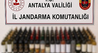 Alanya'da 108 litre kaçak alkol ele geçirildi