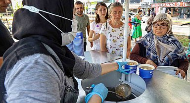 Antalya Büyükşehir Belediyesi'nden Muharrem ayı boyunca aşure ikramı