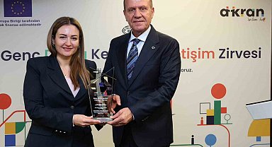 Antalya Büyükşehir'in gençlik odaklı çalışmalarına ödül