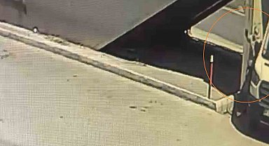 Antalya'da Otokoç bayiine silahlı saldırı