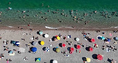 Antalya'da termometreler 41 dereceyi gösterdi, hissedilen sıcaklık bunalttı