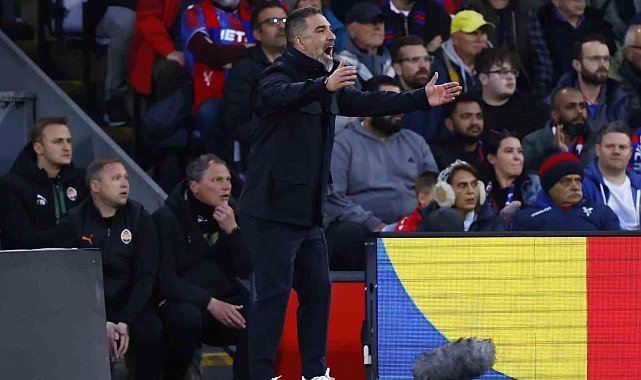 Arda Turan, Ukrayna'da yılın teknik direktörü seçildi