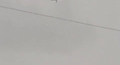 Askeri helikopter dolu ve yağmura yakalandı