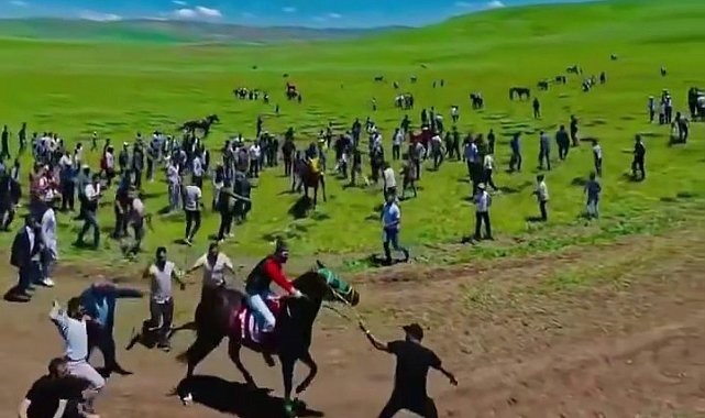 At yarışındaki görüntüler harekete geçirdi: Ata uygunsuz müdahaleye soruşturma