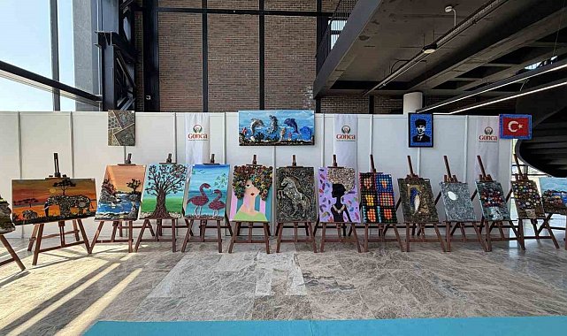 Atıklar, özel bireylerin ellerinde sanata dönüştü
