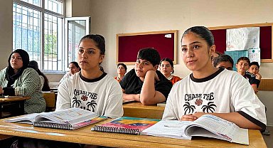 Aynı sırada başlayan yolculuk, aynı lisede devam etsin istiyorlar