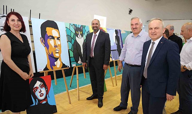 Bafra Fen Lisesi'nde sanat rüzgarı: 106 eser sergilendi