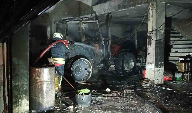 Bafra'da sanayi sitesinde korkutan yangın: İş yerinde büyük hasar