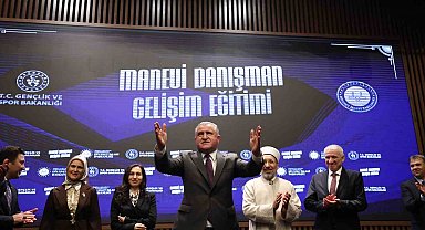 Bakan Bak Manevi Danışman Gelişim Eğitimi Programı'na katıldı
