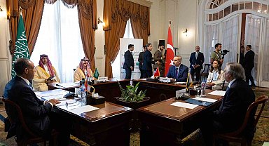 Bakan Fidan, Türkiye-Mısır-Pakistan-Suudi Arabistan Dışişleri Bakanları Dördüncü Toplantısı'na katıldı