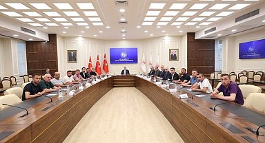 Bakan Işıkhan, Türkiye Maden İşçileri Sendikası Genel Başkanı Akçul'u kabul etti
