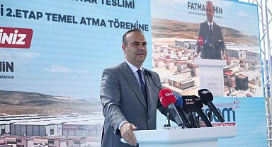 Bakan Kacır: "Türkiye olarak tarih sahnesine eskisinden çok daha kuvvetli ve çok daha iddialı çıkıyoruz"