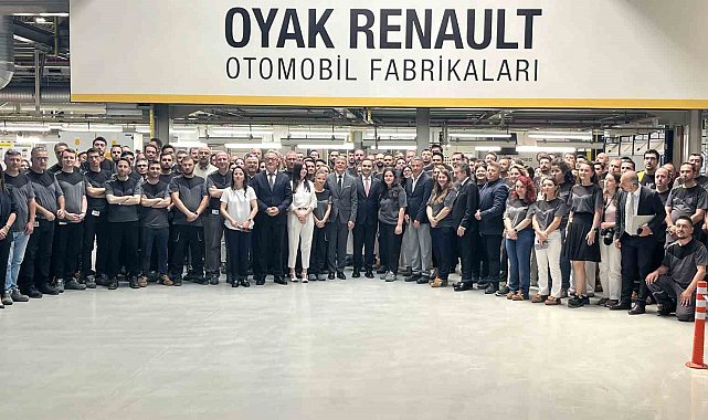 Bakan Kacır: "Türkiye'ye yatırım yapan kazanıyor"